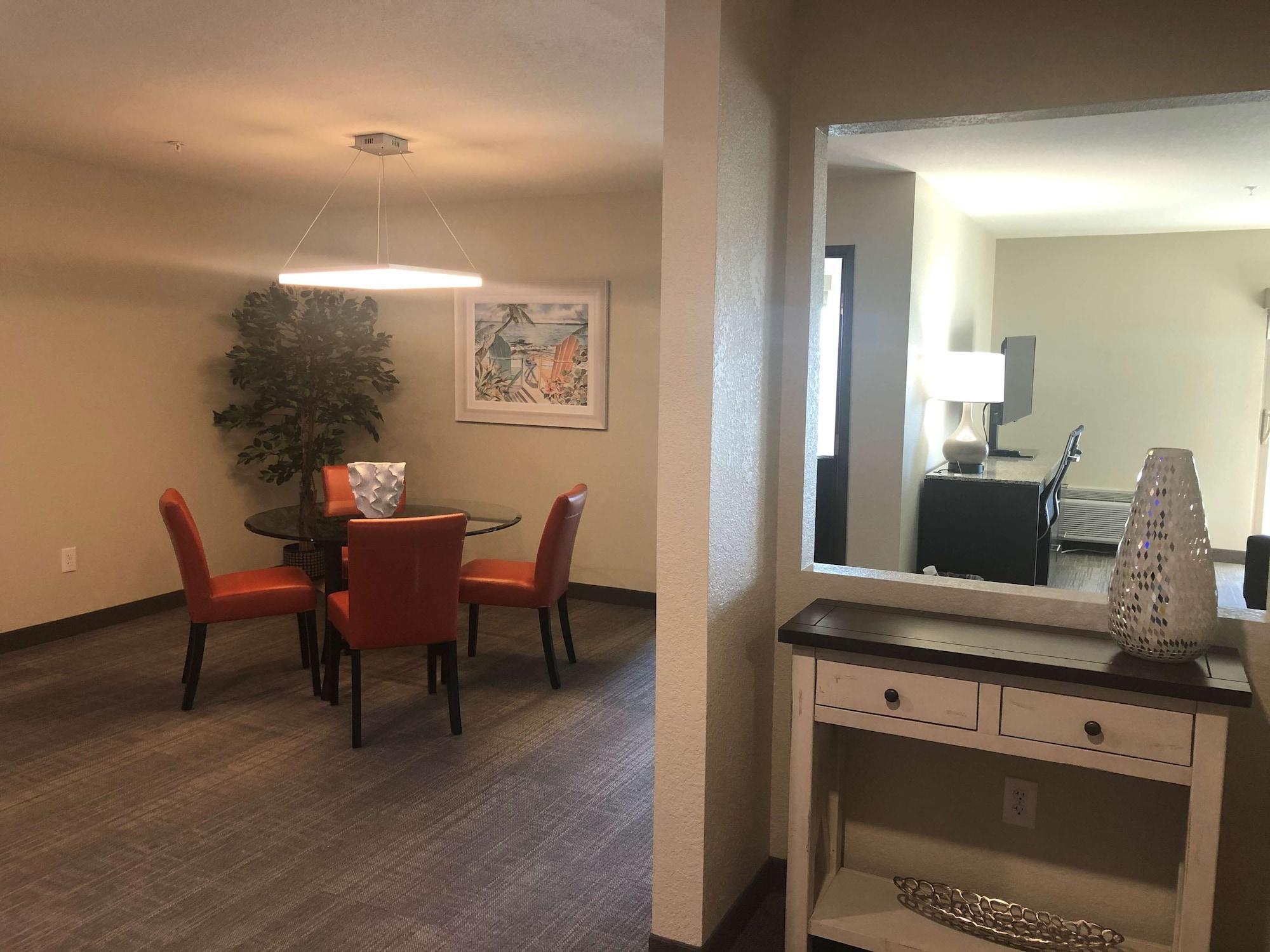 Ameniti Bay - Best Western Signature Collection Fruitville Esterno foto